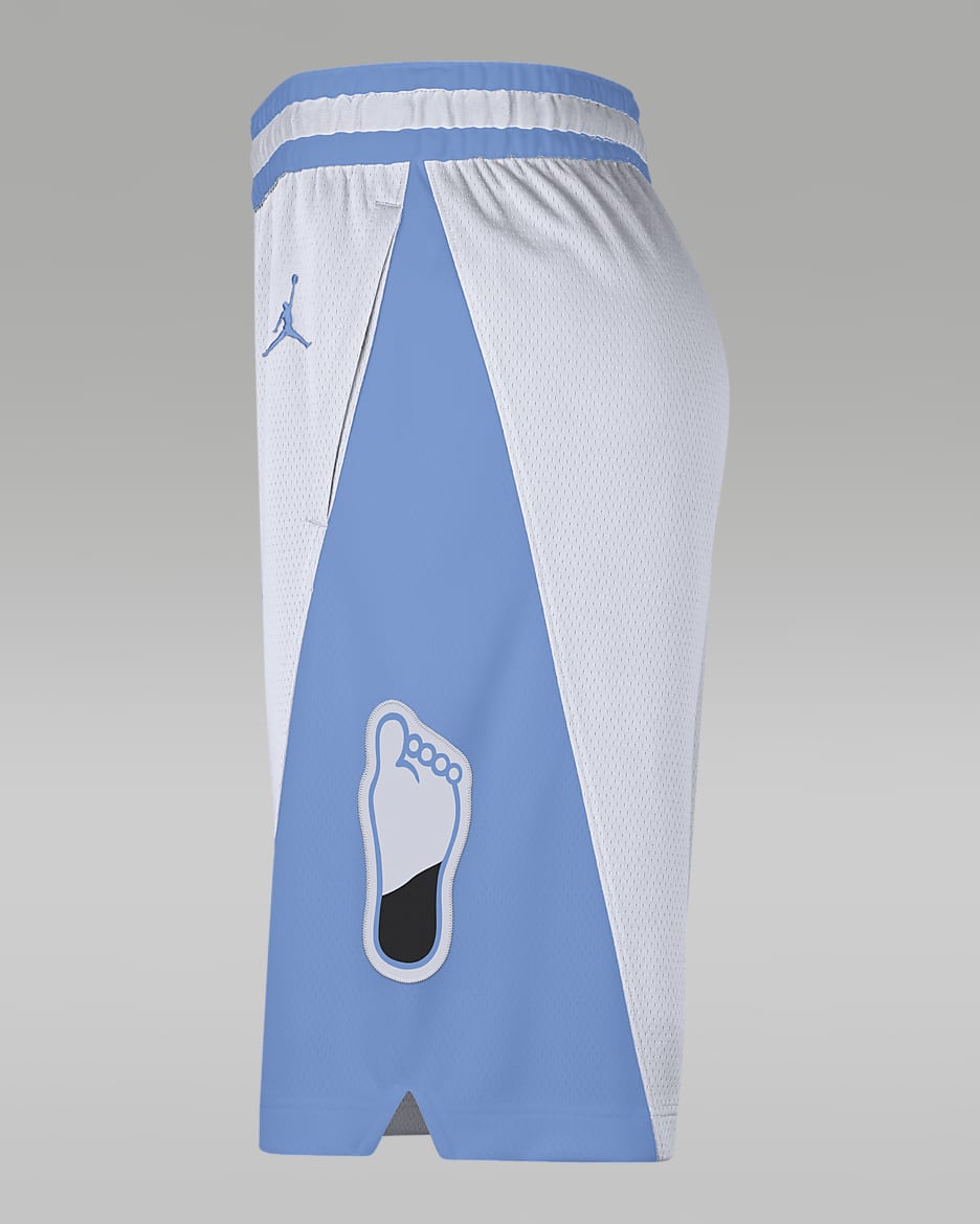 Air jordan unc shorts deals